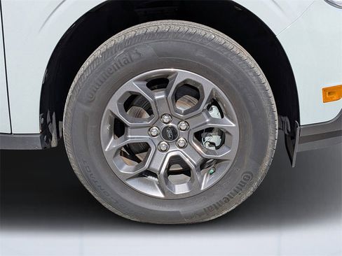 Used 2023 Ford Maverick XLT image 10