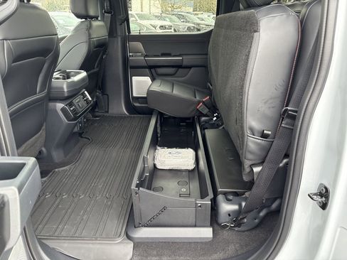 Used 2025 Ford F150 Raptor image 27