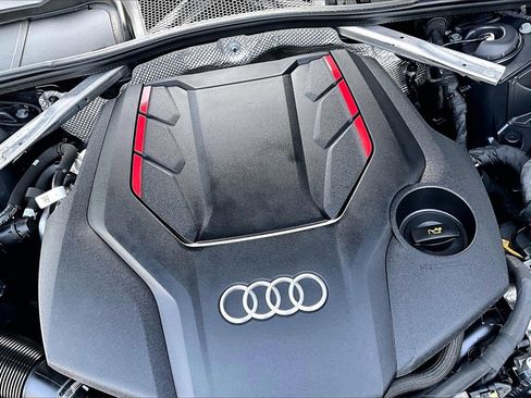 Used 2021 Audi S4 Prestige w/ Prestige Package image 31