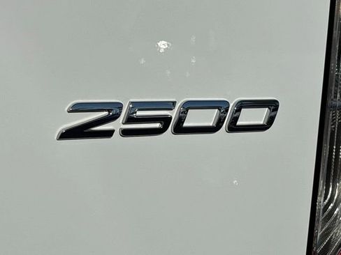 Used 2025 Mercedes-Benz Sprinter 2500 image 7