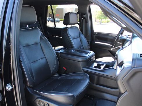 Used 2021 GMC Yukon SLT AWD/4WD image 27