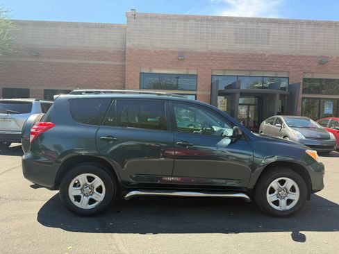 Used 2012 Toyota RAV4 FWD w/ Value Pkg image 4