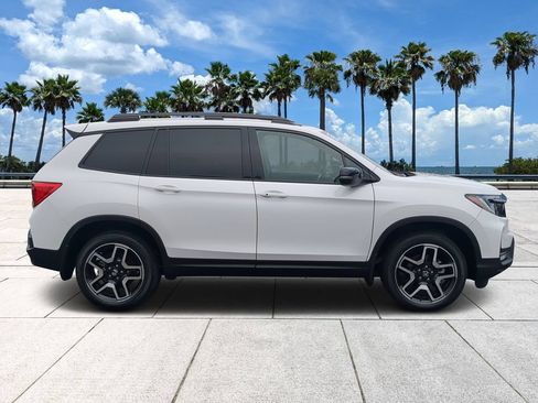Used 2023 Honda Passport Elite image 3