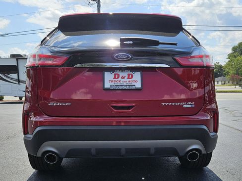 Used 2020 Ford Edge Titanium image 21