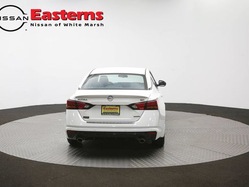 Used 2023 Nissan Altima 2.0 SR FWD image 36