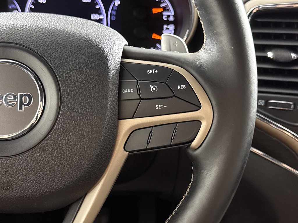 Used 2017 Jeep Grand Cherokee Limited AWD/4WD image 17