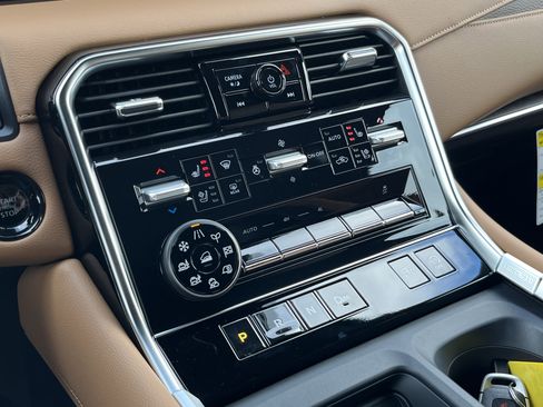 New 2026 Nissan Armada Platinum Reserve AWD/4WD image 32