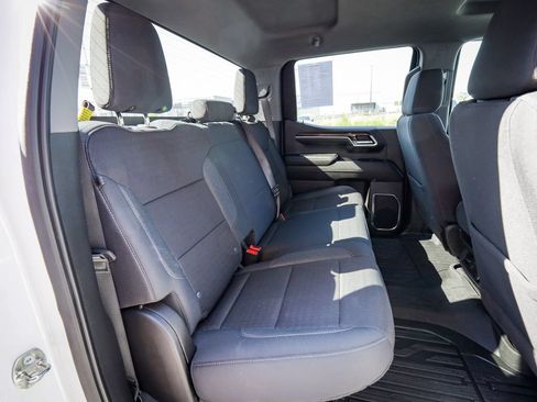 Used 2024 GMC Sierra 1500 SLE w/ X31 Off-Road Package AWD/4WD image 27