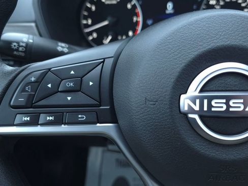 Used 2025 Nissan Altima 2.5 SV AWD/4WD image 27