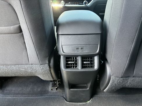 Used 2026 Chevrolet Equinox LT FWD image 16