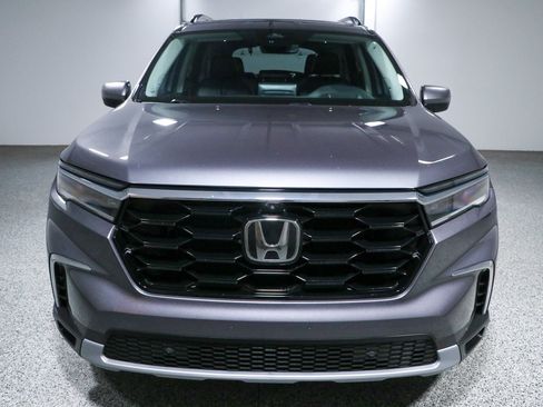 Used 2023 Honda Pilot Elite image 4