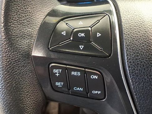 Used 2018 Ford Explorer Limited AWD/4WD image 10