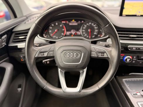 Used 2017 Audi Q7 3.0T Premium image 25