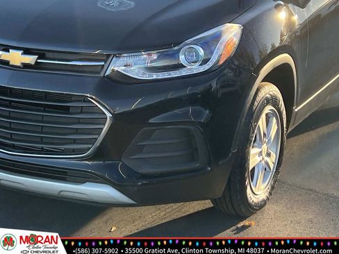Certified 2022 Chevrolet Trax LT w/ LT Convenience Package image 8