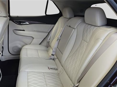 Used 2023 Buick Envision Avenir image 15