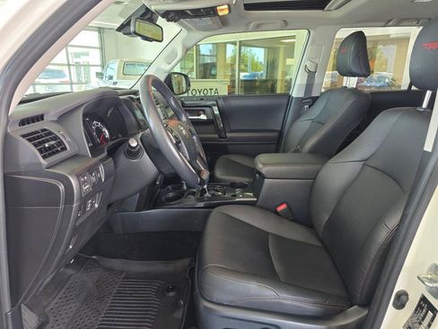 Used 2023 Toyota 4Runner TRD Off-Road Premium w/ Off Road Premium Plus Package AWD/4WD image 14