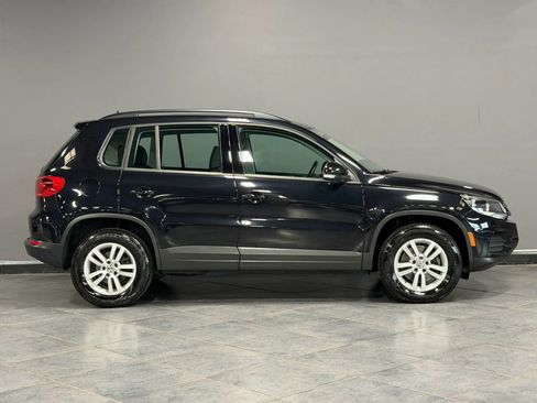 Used 2017 Volkswagen Tiguan S AWD/4WD image 4