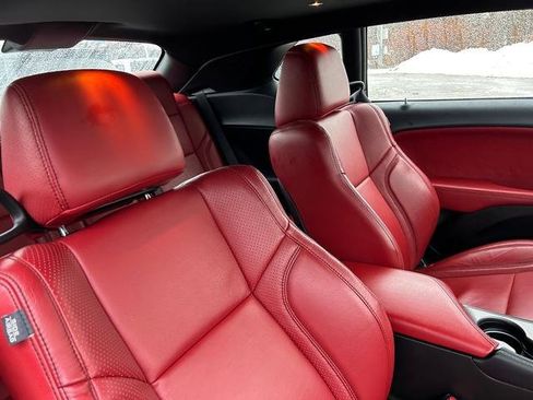 Used 2023 Dodge Challenger R/T w/ Blacktop Package image 31