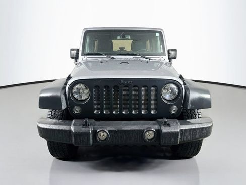 Used 2015 Jeep Wrangler Unlimited Rubicon AWD/4WD image 2