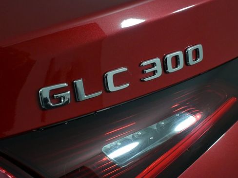 Certified 2024 Mercedes-Benz GLC 300 4MATIC image 27