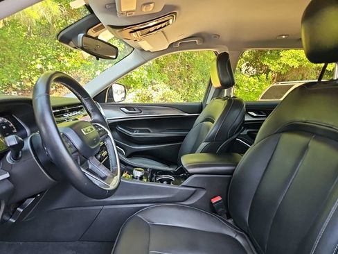 Used 2022 Jeep Grand Cherokee L Limited RWD image 22
