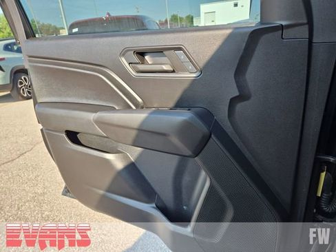 Used 2024 Chevrolet Colorado Trail Boss w/ Technology Package AWD/4WD image 16