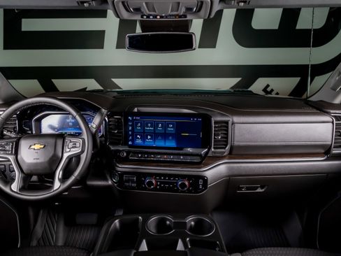 Used 2025 Chevrolet Silverado 2500 LT w/ All Star Edition image 2