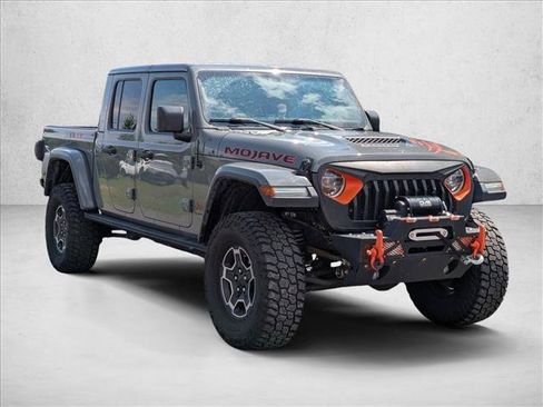 Used 2021 Jeep Gladiator Mojave AWD/4WD image 3