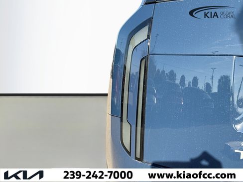 New 2027 Kia Telluride S image 10