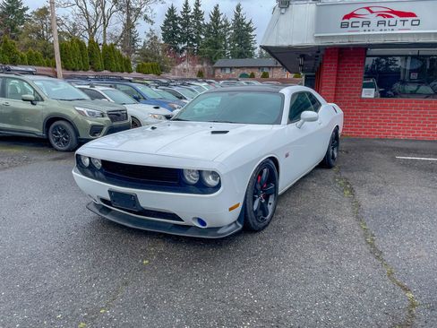 Used 2012 Dodge Challenger SRT8 image 1
