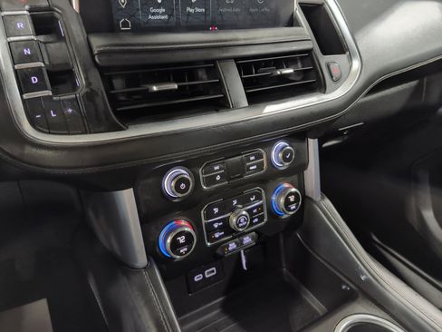 Used 2022 GMC Yukon XL SLE w/ Gmc Pro Safety Plus Package image 13