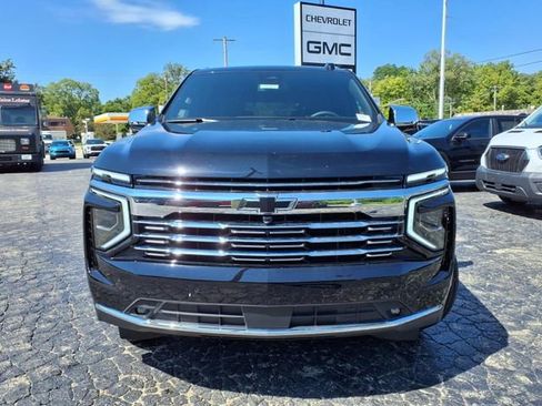 New 2025 Chevrolet Suburban Premier image 14