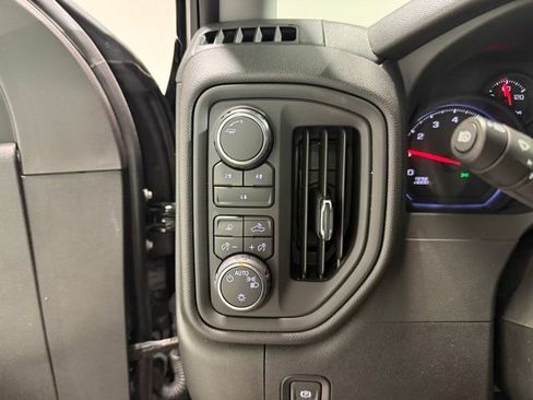Certified 2025 Chevrolet Silverado 2500 Custom w/ Custom Value Package AWD/4WD image 15