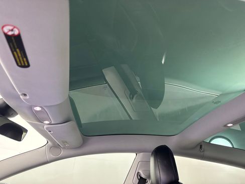 Used 2020 Tesla Model 3 Standard Range Plus RWD image 18