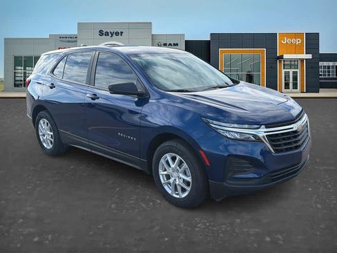 Used 2022 Chevrolet Equinox LS AWD/4WD image 1