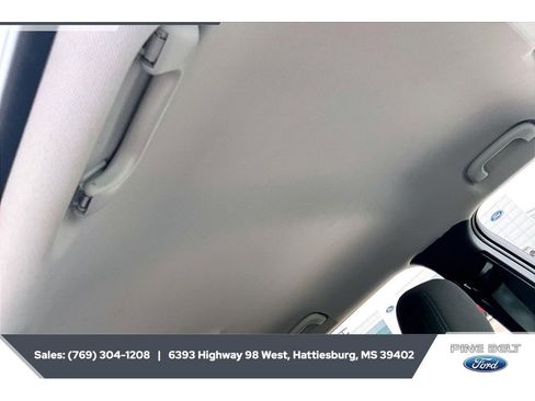 Used 2025 Chevrolet TrailBlazer LT FWD image 16