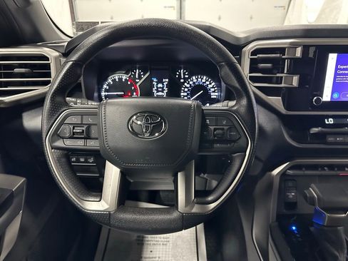 Used 2025 Toyota Tundra SR5 w/ SR5 Convenience Package AWD/4WD image 18