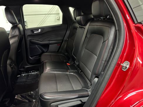 Certified 2024 Ford Escape ST-Line image 9