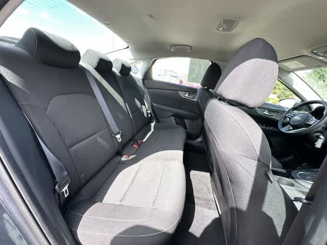 Used 2021 Kia Forte LXS FWD image 21