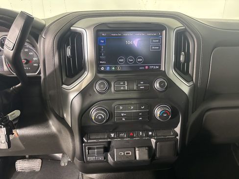 Used 2023 Chevrolet Silverado 2500 LT AWD/4WD image 13