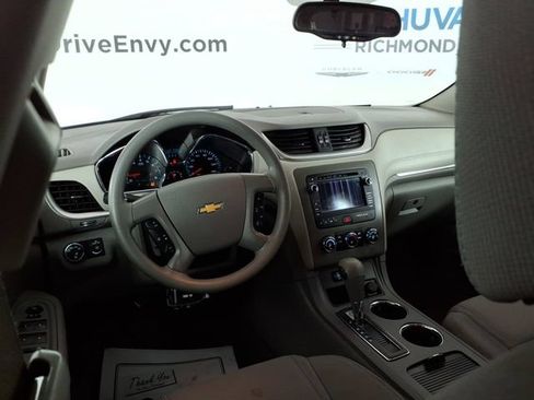 Used 2017 Chevrolet Traverse LS AWD/4WD image 10