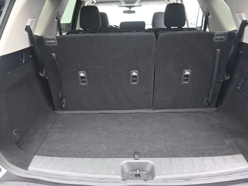 Used 2024 Nissan Pathfinder SV image 14