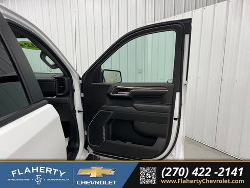 Used 2024 Chevrolet Silverado 1500 LT image 14