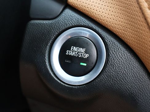Used 2020 Chevrolet Equinox Premier FWD image 15