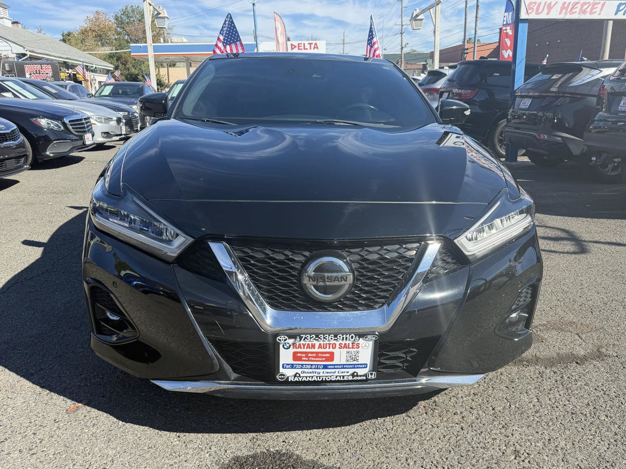 Used 2019 Nissan Maxima Platinum w/ Reserve Package FWD image 2
