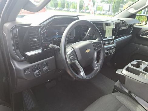 Used 2024 Chevrolet Silverado 1500 LT AWD/4WD image 13