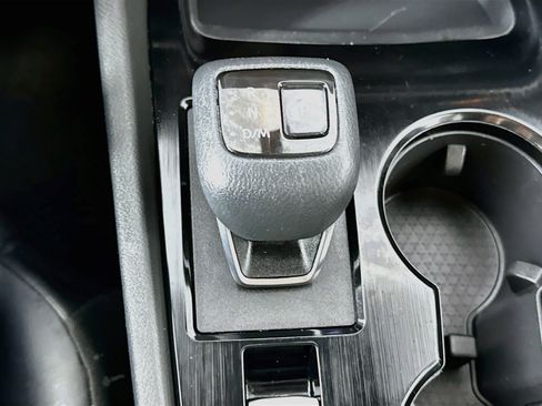 Used 2021 Nissan Rogue SV w/ Premium Package FWD image 24