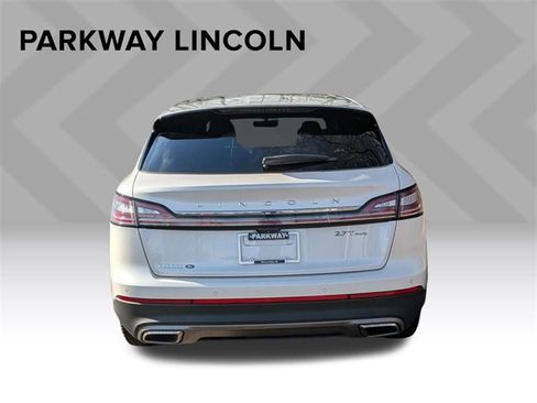 Used 2019 Lincoln Nautilus Reserve image 6