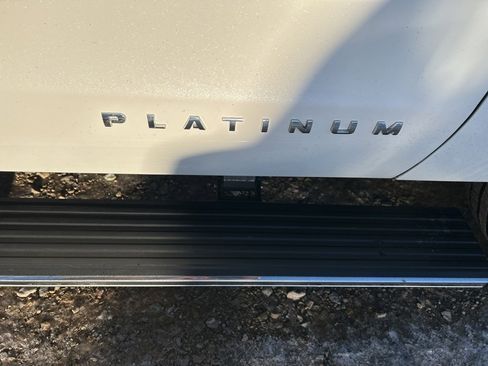 Used 2022 Ford Expedition Max Platinum image 33