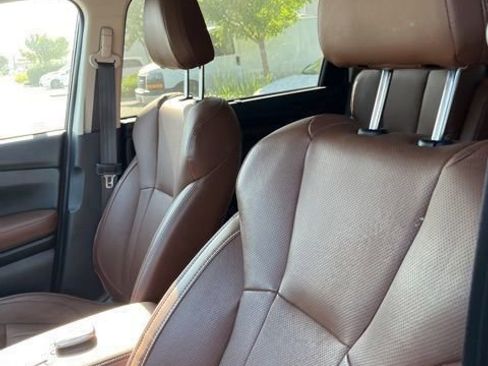 Used 2023 Subaru Ascent Touring AWD/4WD image 12